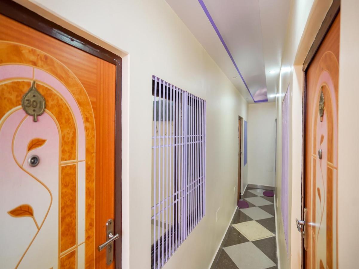 Oyo 75627 New Ankit Guest House Varanasi Esterno foto