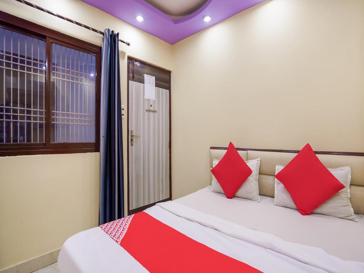 Oyo 75627 New Ankit Guest House Varanasi Esterno foto