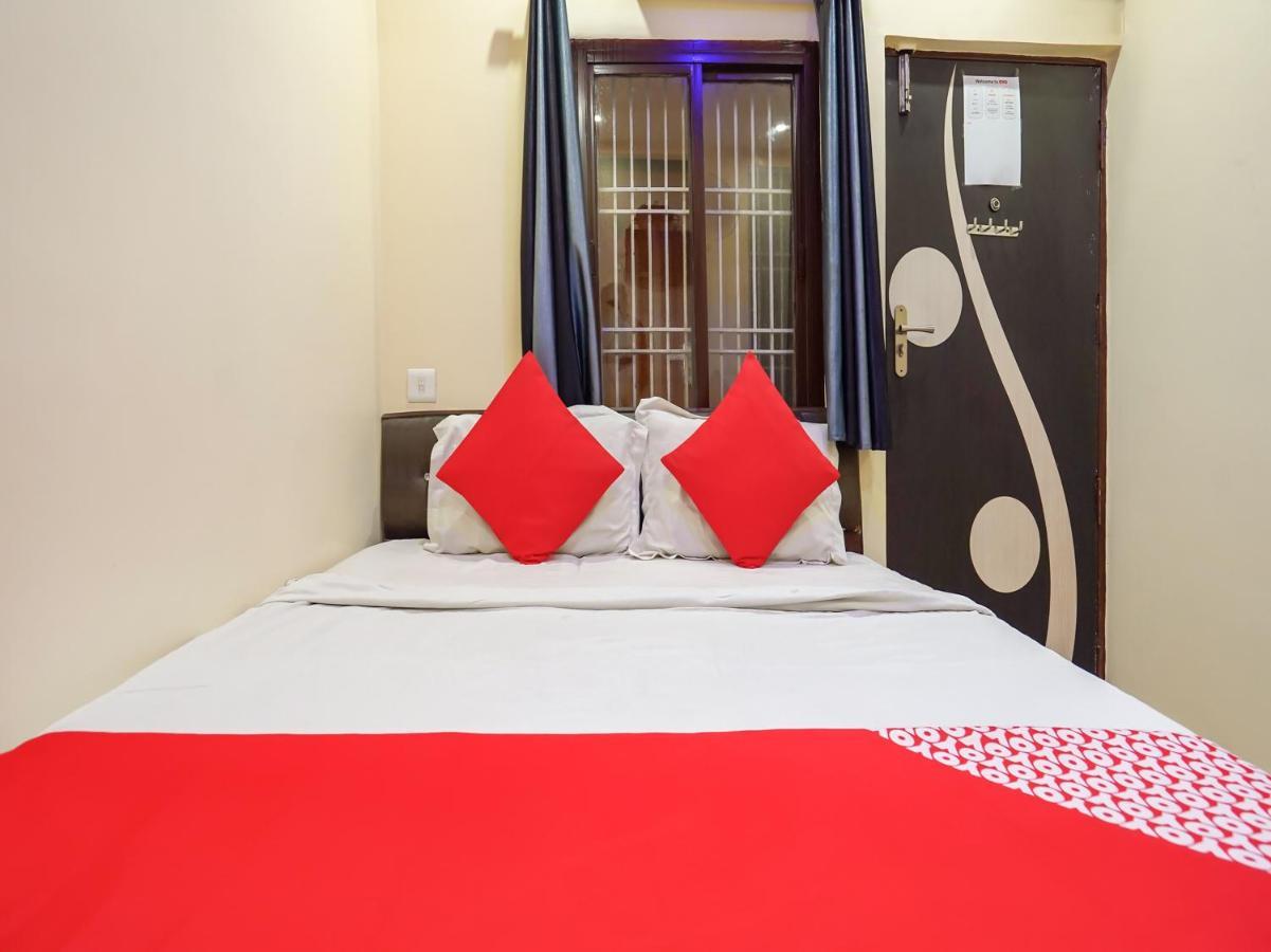 Oyo 75627 New Ankit Guest House Varanasi Esterno foto