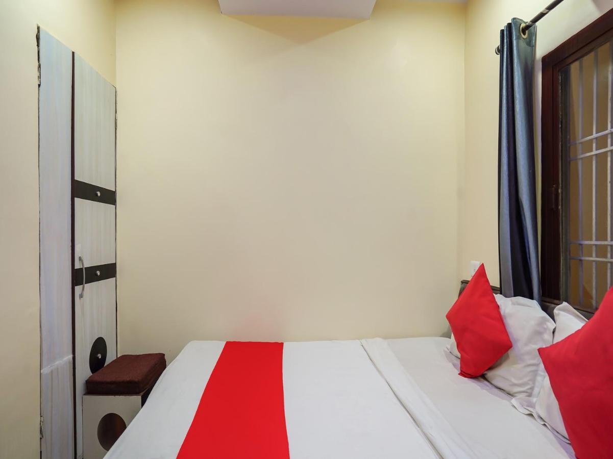 Oyo 75627 New Ankit Guest House Varanasi Esterno foto