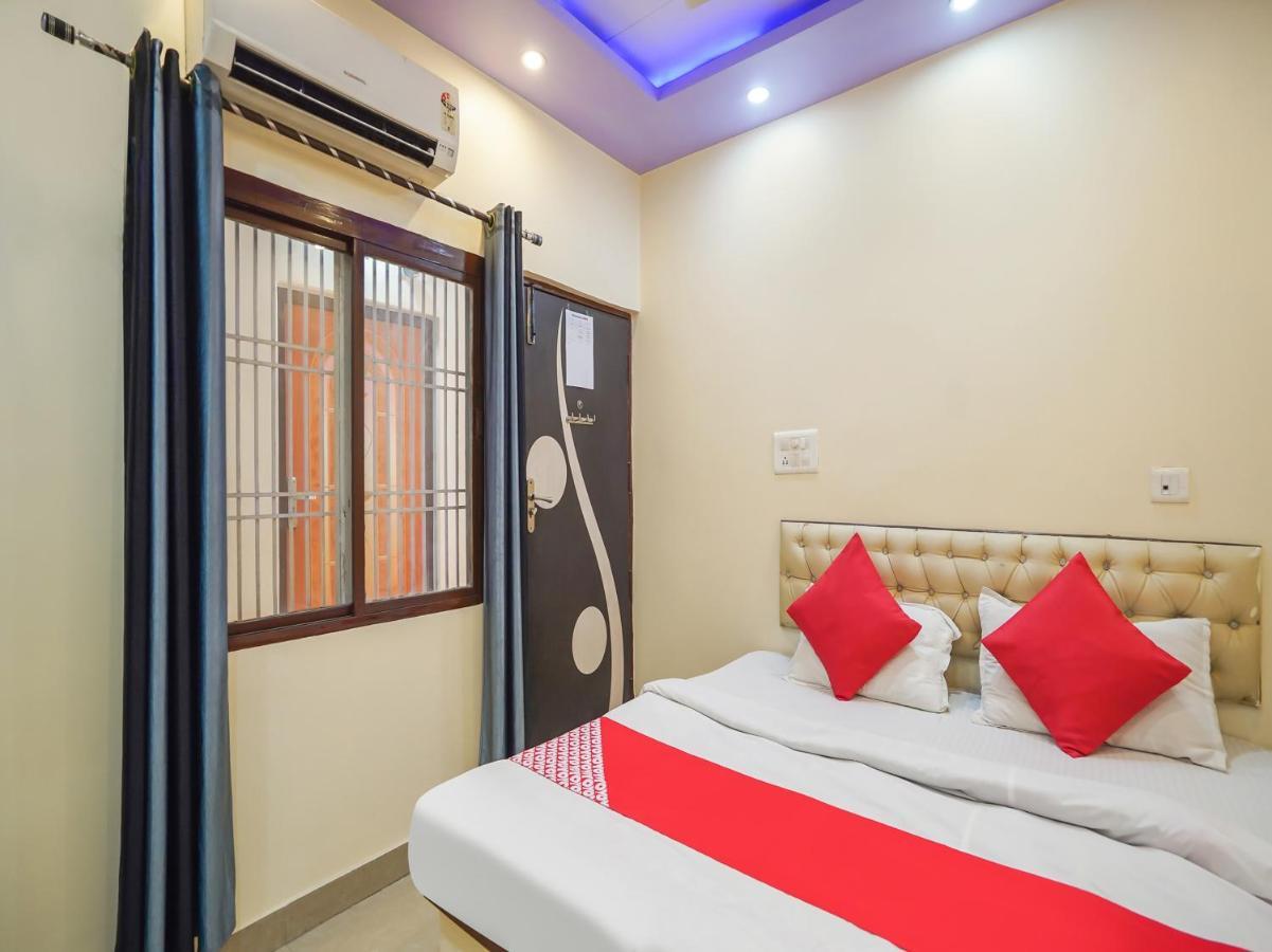 Oyo 75627 New Ankit Guest House Varanasi Esterno foto