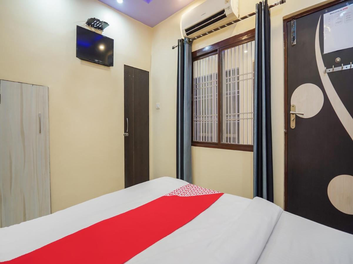Oyo 75627 New Ankit Guest House Varanasi Esterno foto