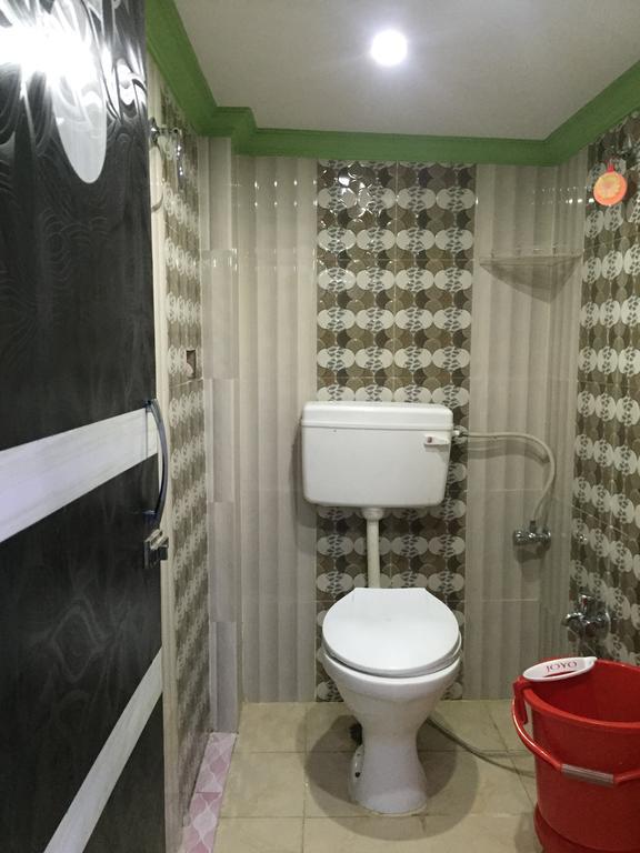 Oyo 75627 New Ankit Guest House Varanasi Esterno foto