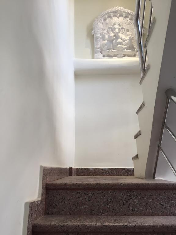 Oyo 75627 New Ankit Guest House Varanasi Esterno foto