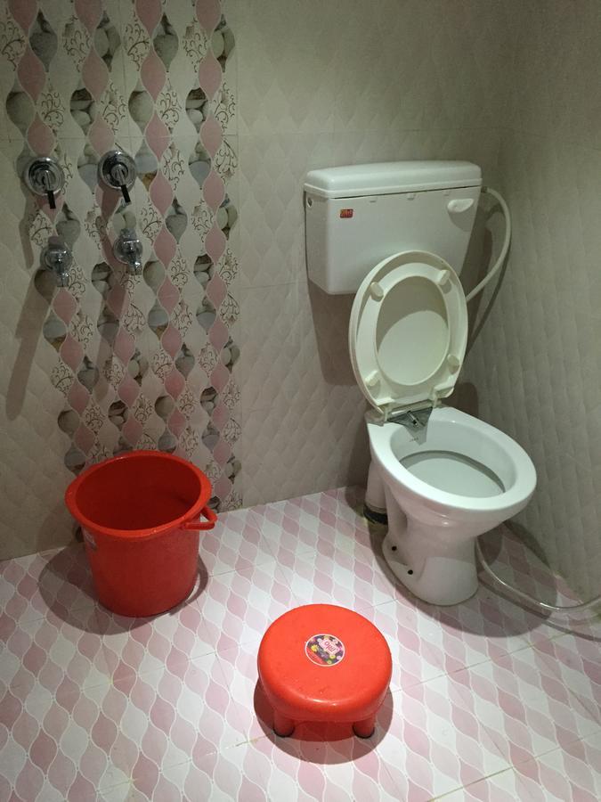 Oyo 75627 New Ankit Guest House Varanasi Esterno foto